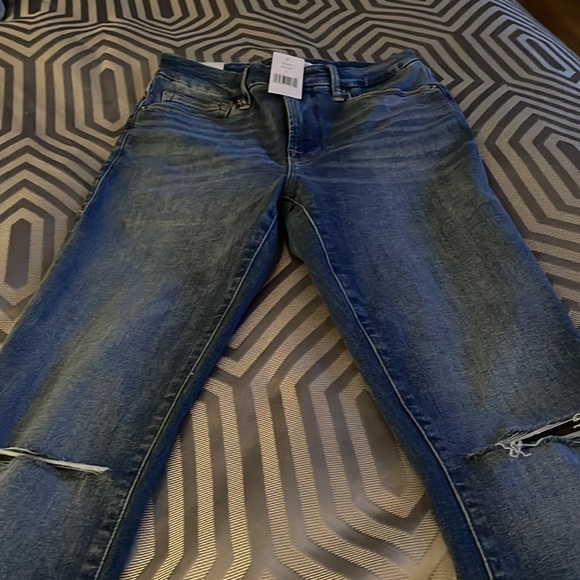 Good American Jeans - Picture 3 of 5